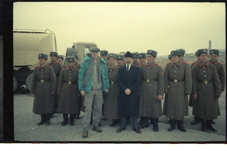 soldiers posing for picture